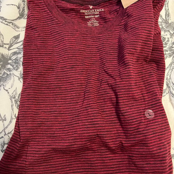 American Eagle Outfitters Other - Men's American Eagle Red Super Soft Shirt Size L